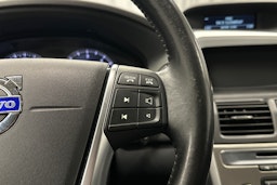 valkoinen Volvo XC60 2010 kuva 15.