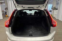 valkoinen Volvo XC60 2010 kuva 21.