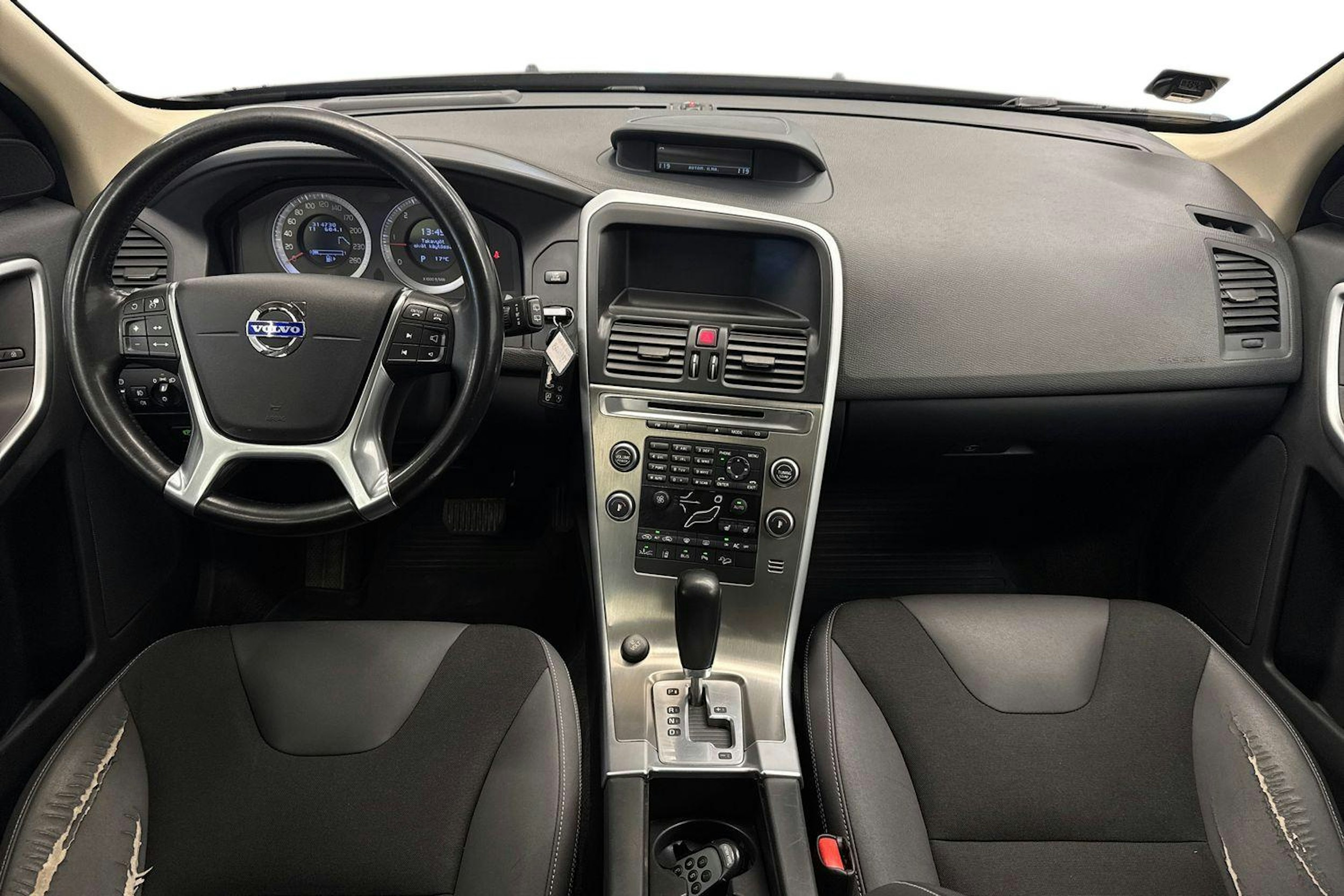 Musta Volvo XC60 2010 kuva 9.