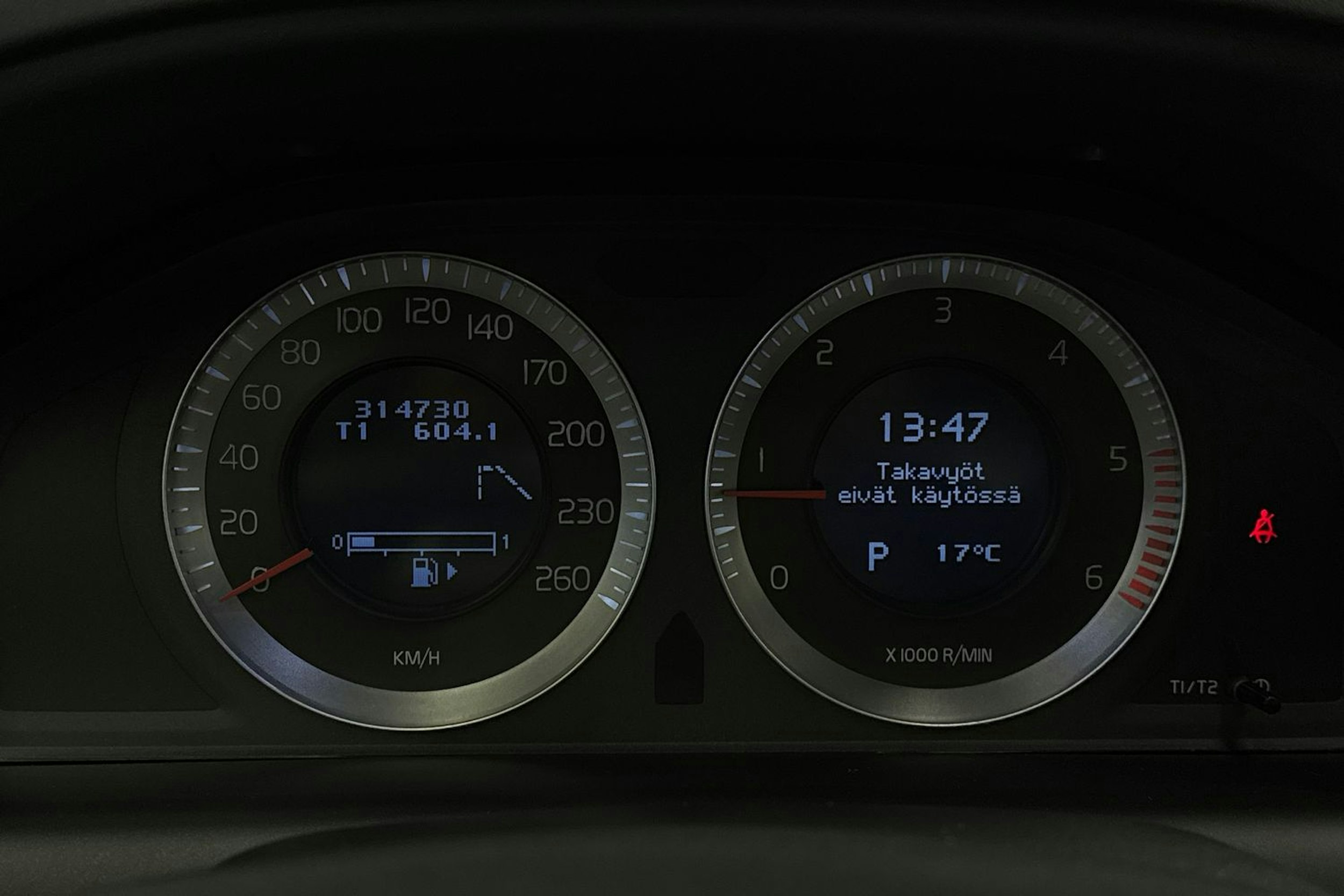 Musta Volvo XC60 2010 kuva 17.