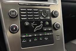 Musta Volvo XC60 2010 kuva 22.