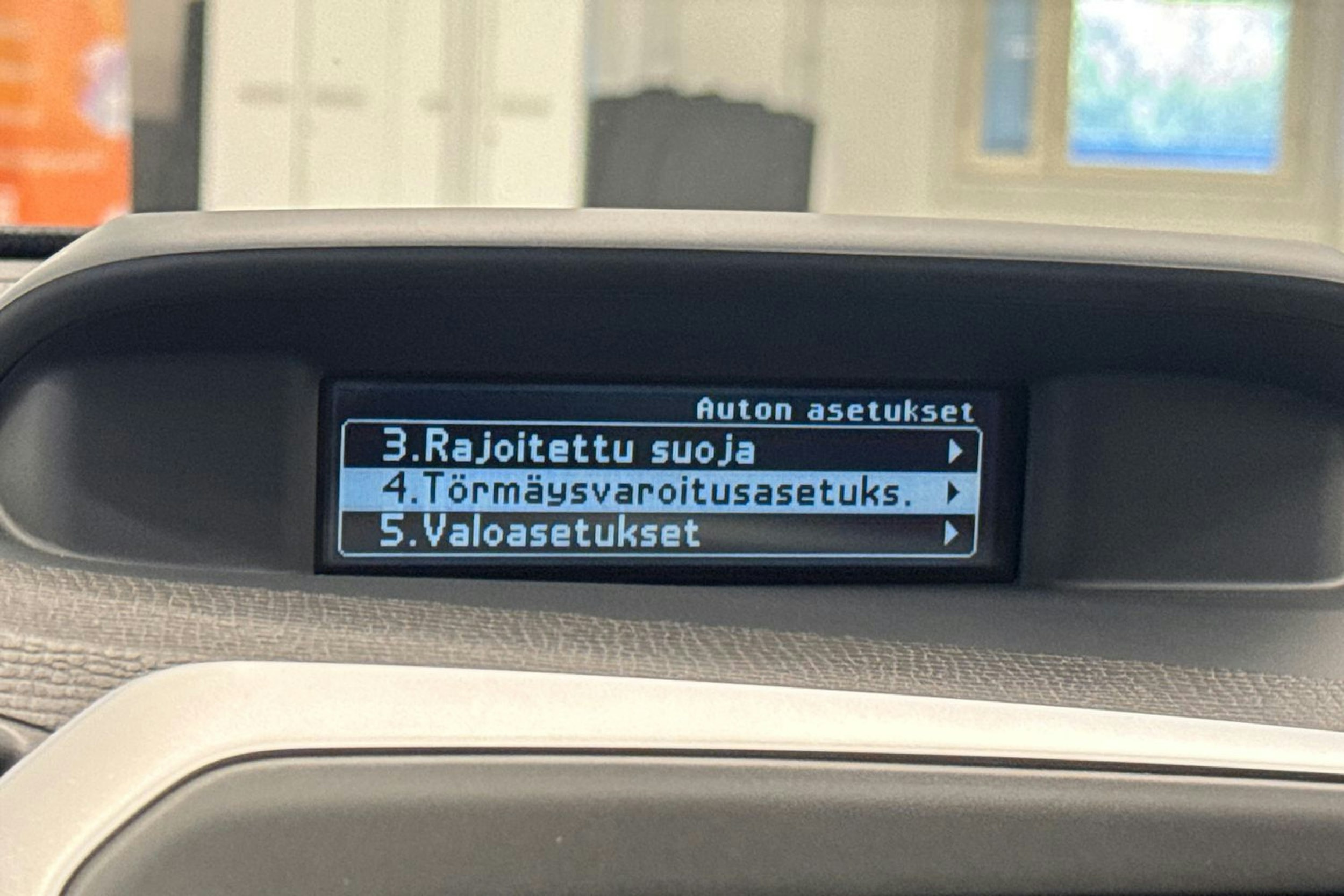 Musta Volvo XC60 2010 kuva 29.