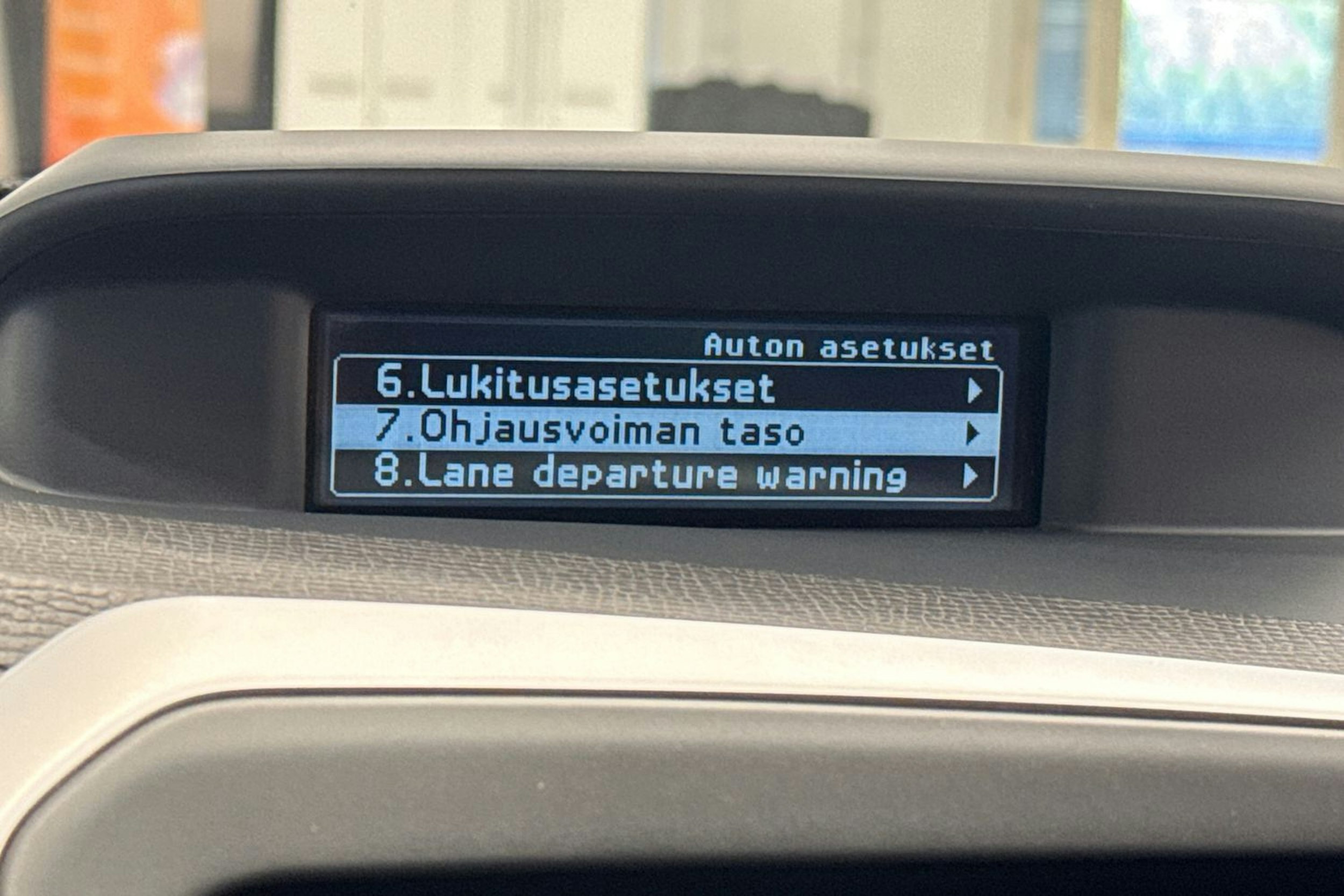 Musta Volvo XC60 2010 kuva 30.