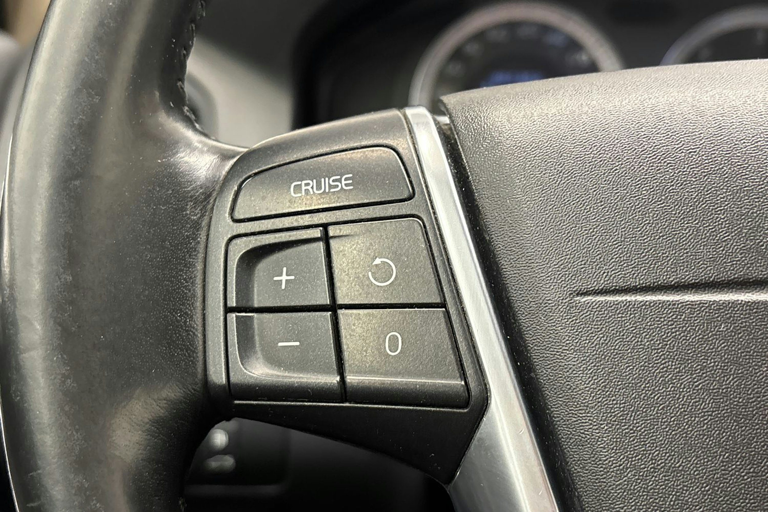 musta Volvo XC60 2011 kuva 17.