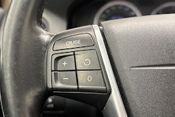 musta Volvo XC60 2011 kuva 17.