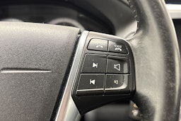 musta Volvo XC60 2011 kuva 18.