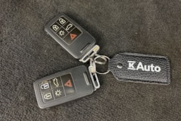 musta Volvo XC60 2011 kuva 24.