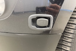 musta Volvo XC60 2010 kuva 23.