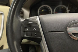 sininen Volvo XC60 2010 kuva 16.