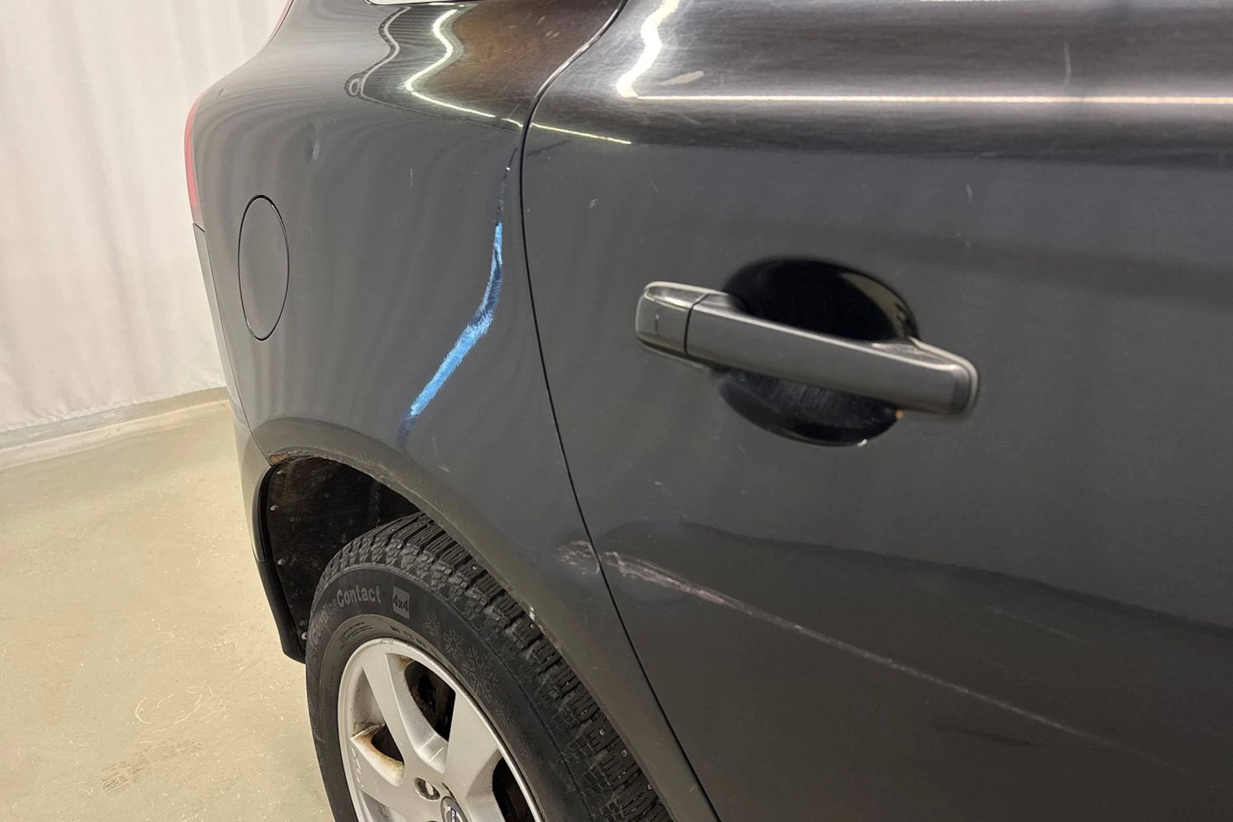 musta Volvo XC60 2010 kuva 25.