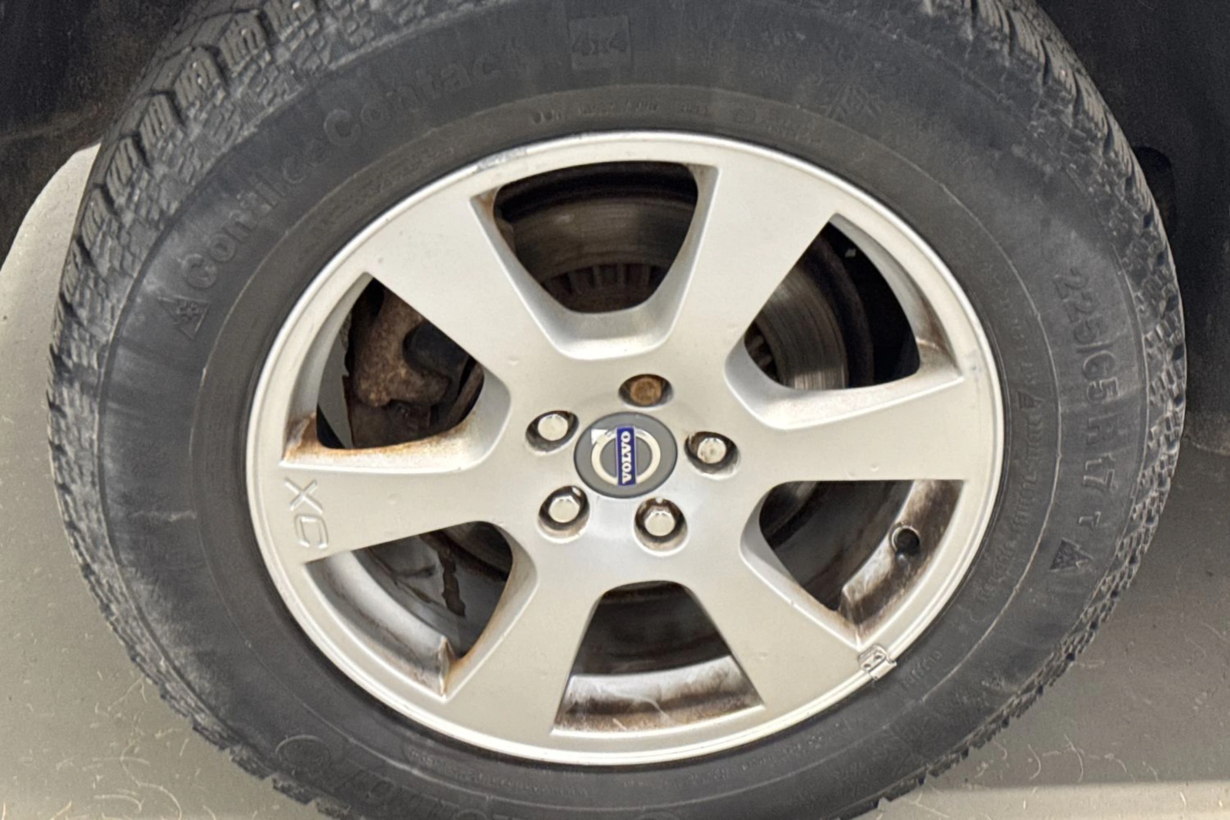 musta Volvo XC60 2010 kuva 37.