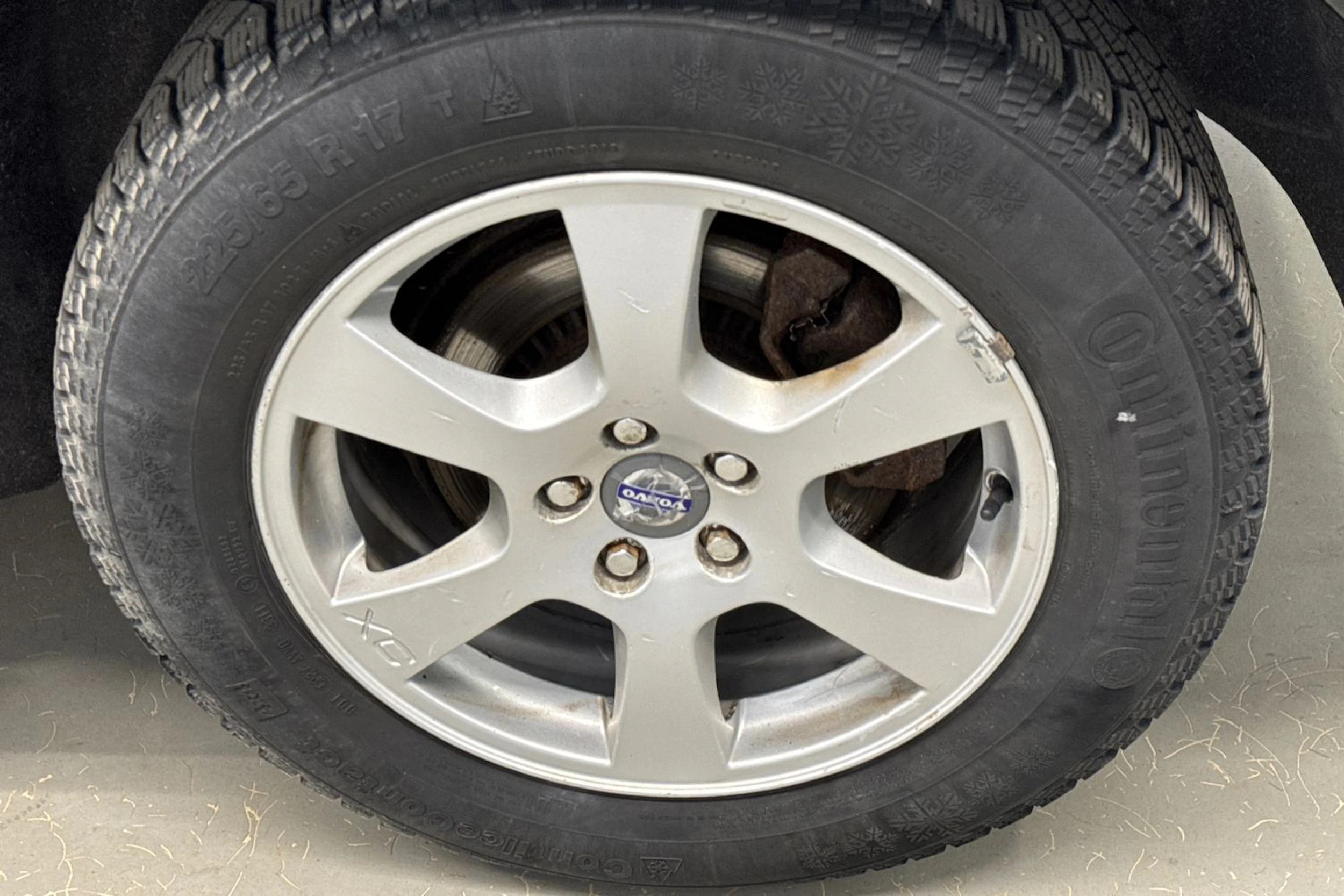 musta Volvo XC60 2010 kuva 38.