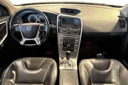 valkoinen Volvo XC60 2010 kuva 7.