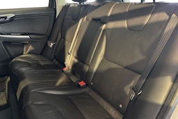 valkoinen Volvo XC60 2010 kuva 8.