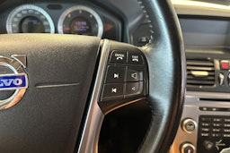 valkoinen Volvo XC60 2010 kuva 15.