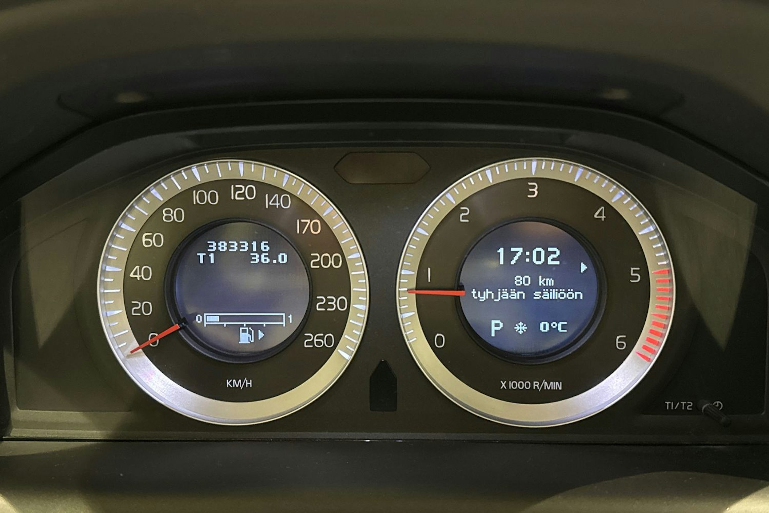 sininen Volvo XC60 2010 kuva 19.