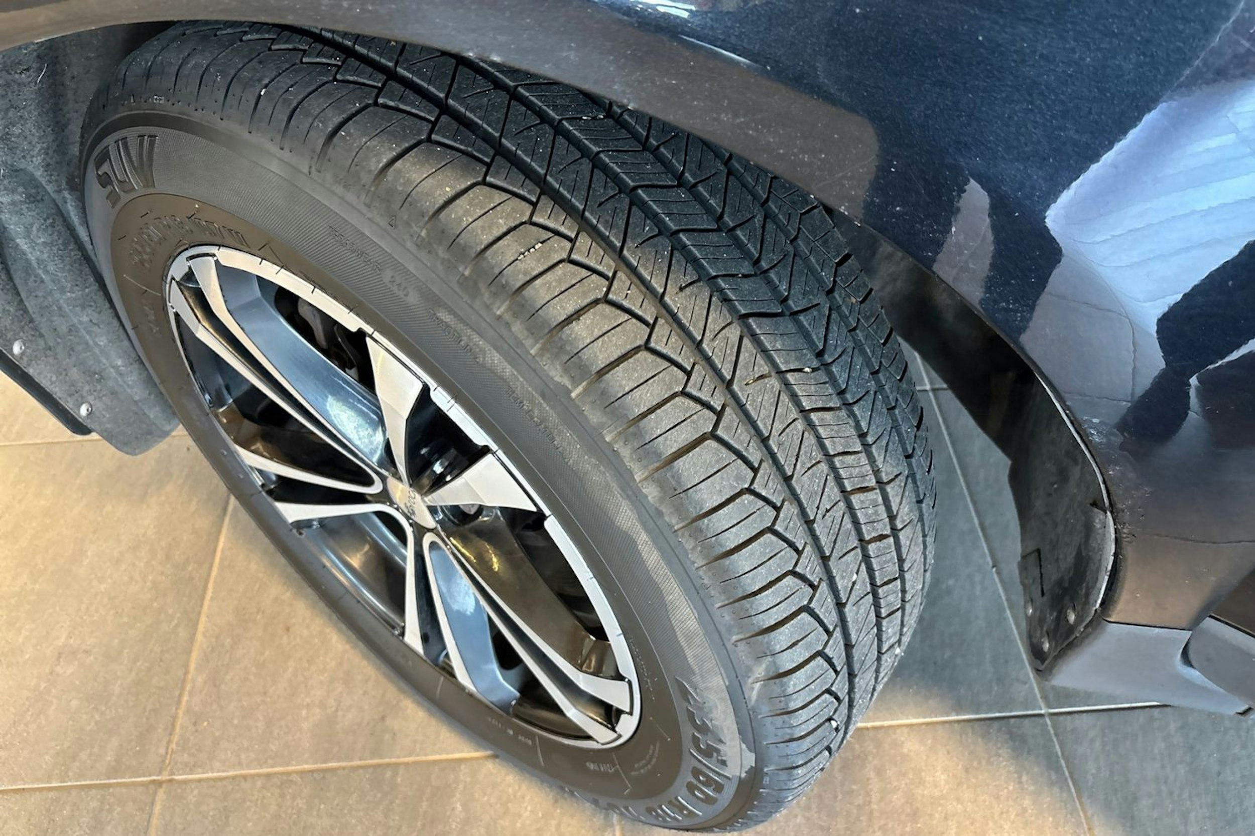 musta Volvo XC60 2010 kuva 10.