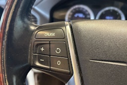 musta Volvo XC60 2010 kuva 13.
