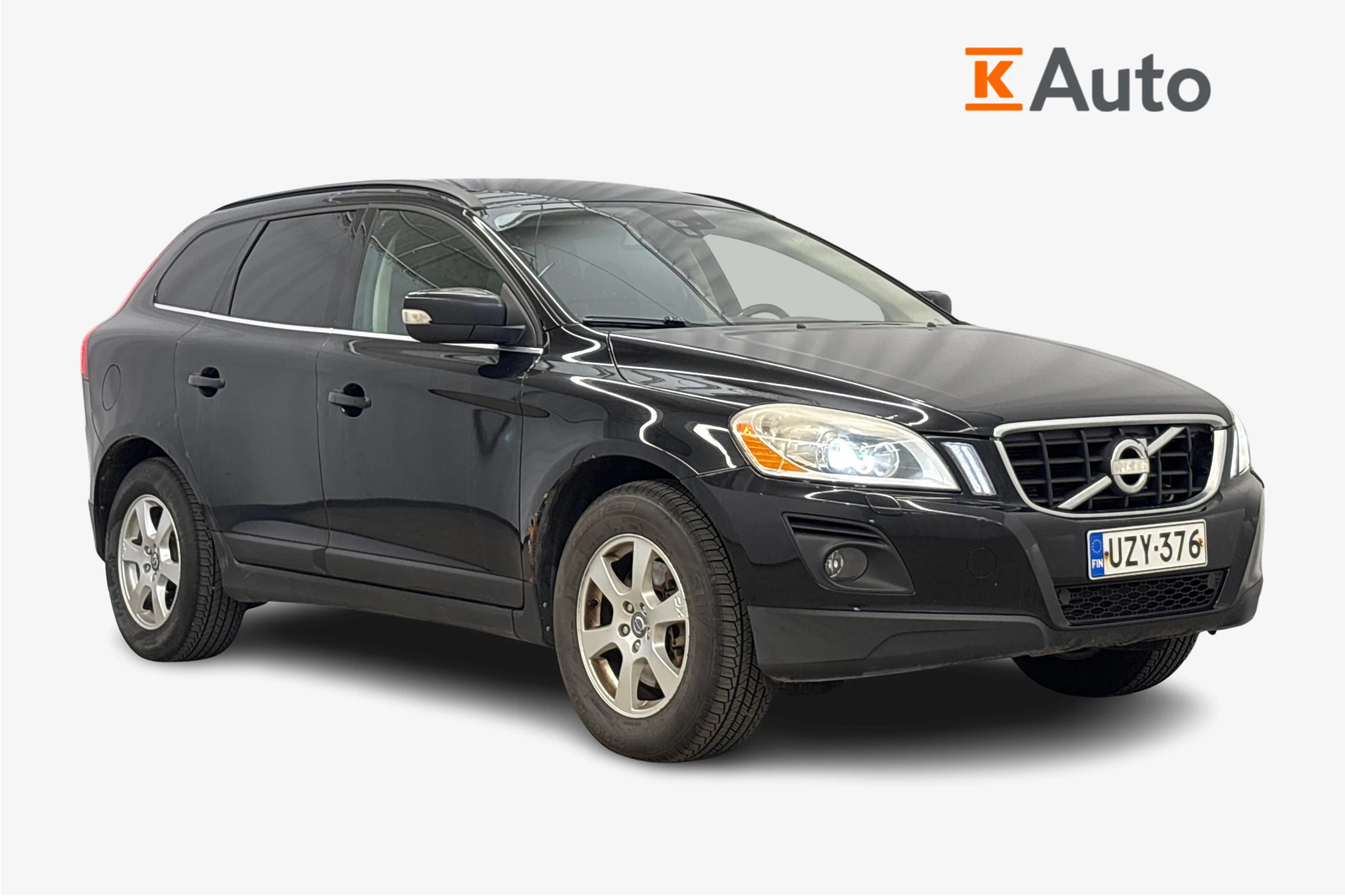 musta Volvo XC60 2010 kuva 1.