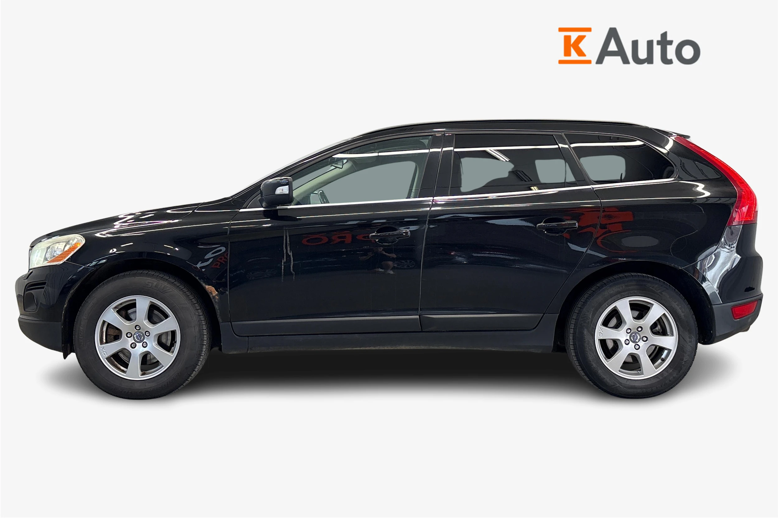 musta Volvo XC60 2010 kuva 5.