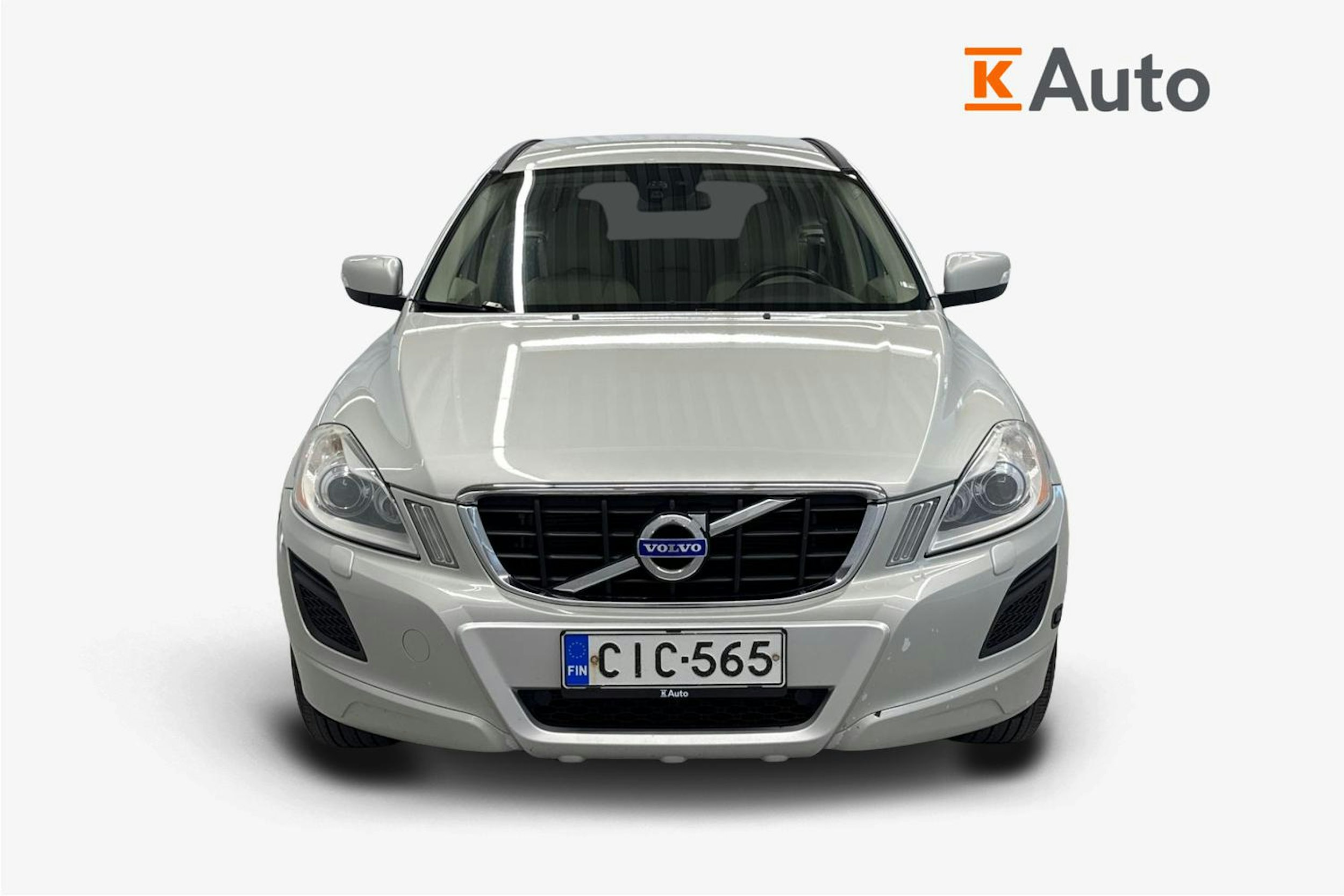 valkoinen Volvo XC60 2011 kuva 4.