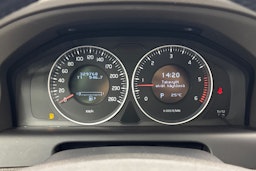 valkoinen Volvo XC60 2011 kuva 12.