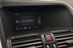 valkoinen Volvo XC60 2011 kuva 13.