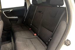 valkoinen Volvo XC60 2011 kuva 13.