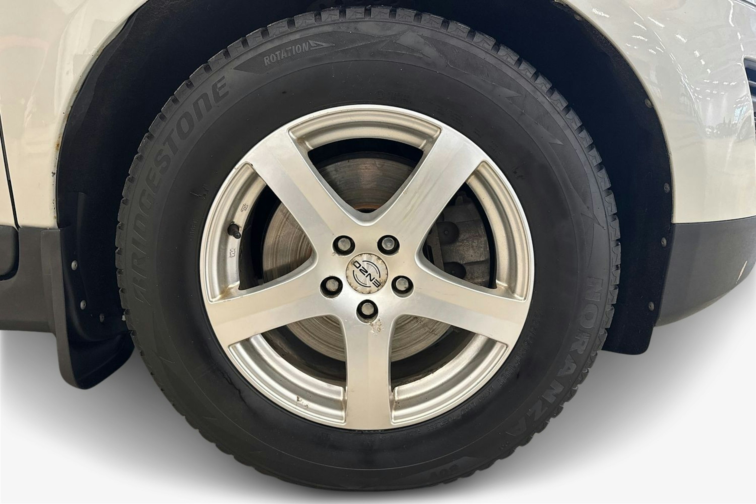 valkoinen Volvo XC60 2011 kuva 14.