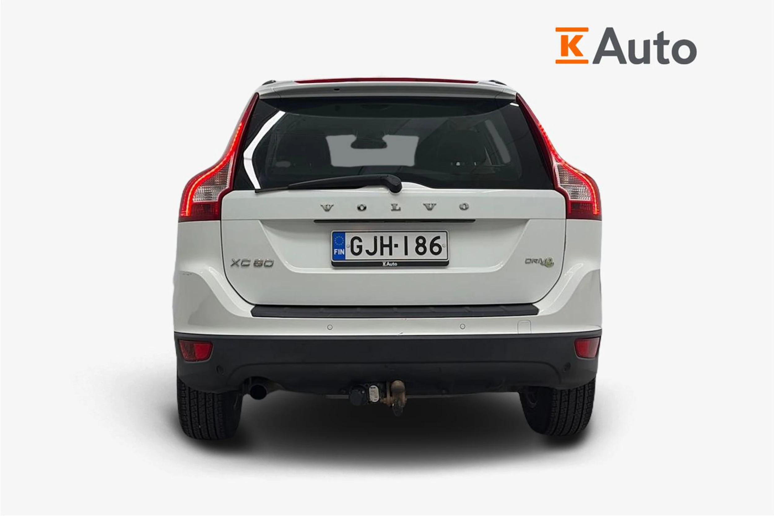 Valkoinen Volvo XC60 2011 kuva 3.
