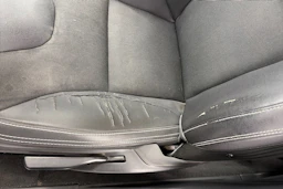 Valkoinen Volvo XC60 2011 kuva 23.