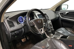 valkoinen Volvo XC60 2011 kuva 3.