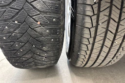 musta Volvo XC60 2011 kuva 16.