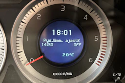 musta Volvo XC60 2011 kuva 27.