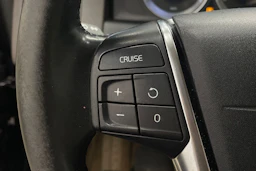 Musta Volvo XC60 2011 kuva 14.