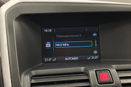 Musta Volvo XC60 2011 kuva 18.