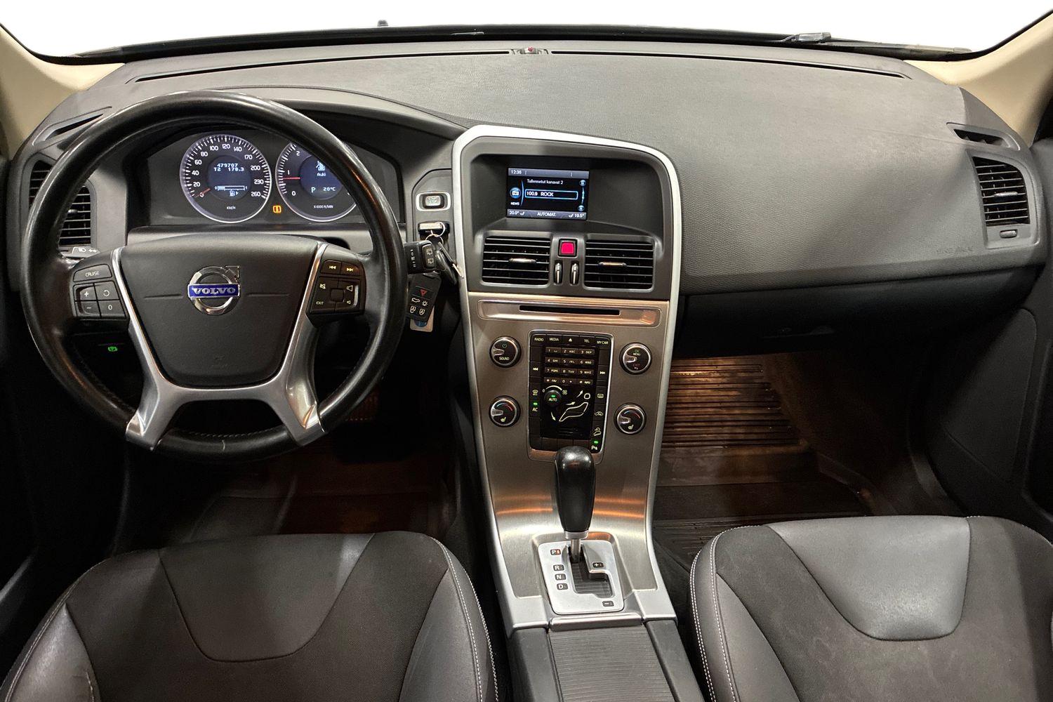 Volvo XC60 D3 AWD Momentum aut 2011, kuva 7/27