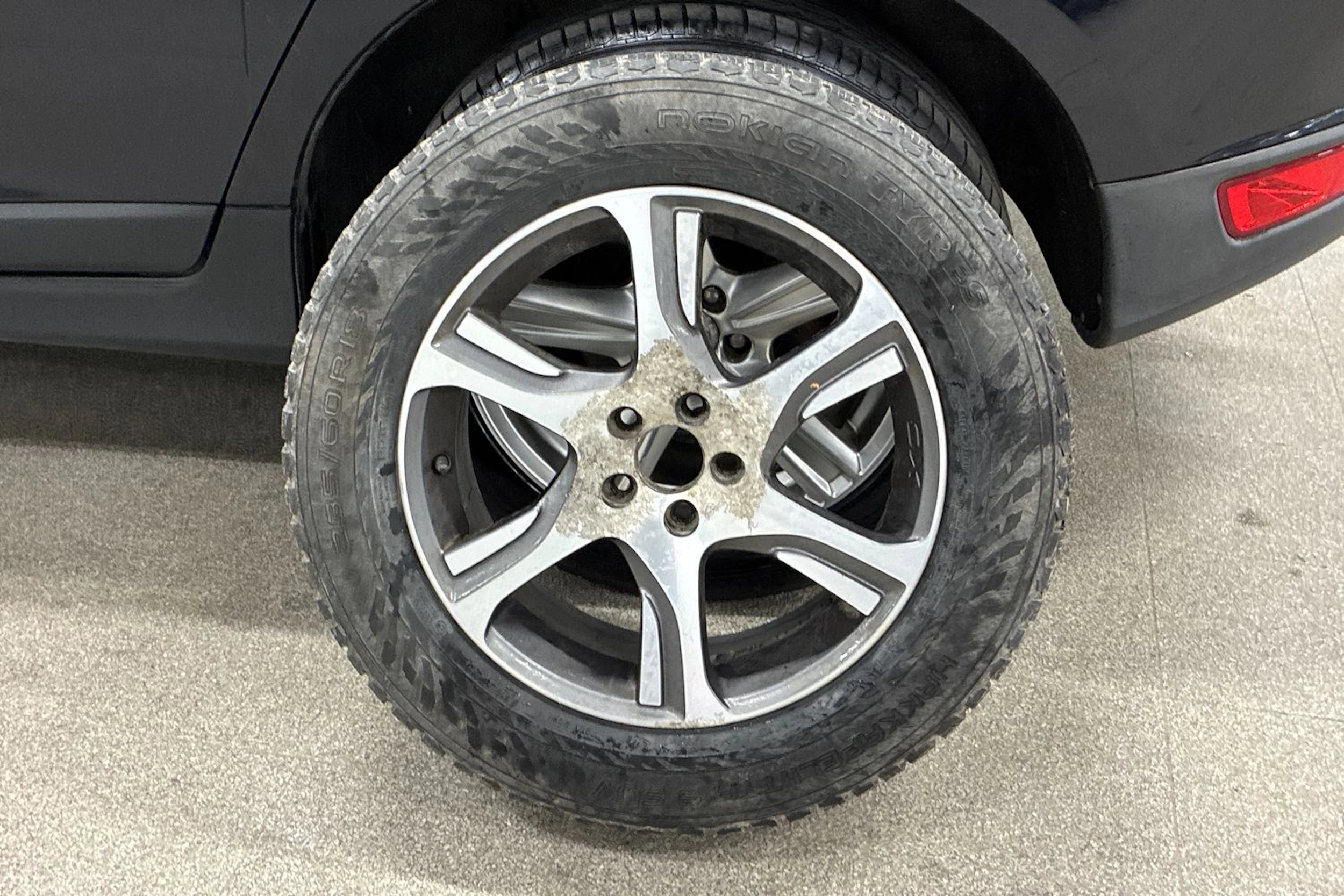 musta Volvo XC60 2011 kuva 10.