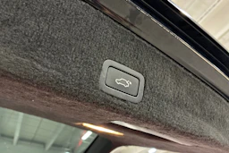 musta Volvo XC60 2011 kuva 24.