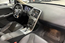 musta Volvo XC60 2011 kuva 27.