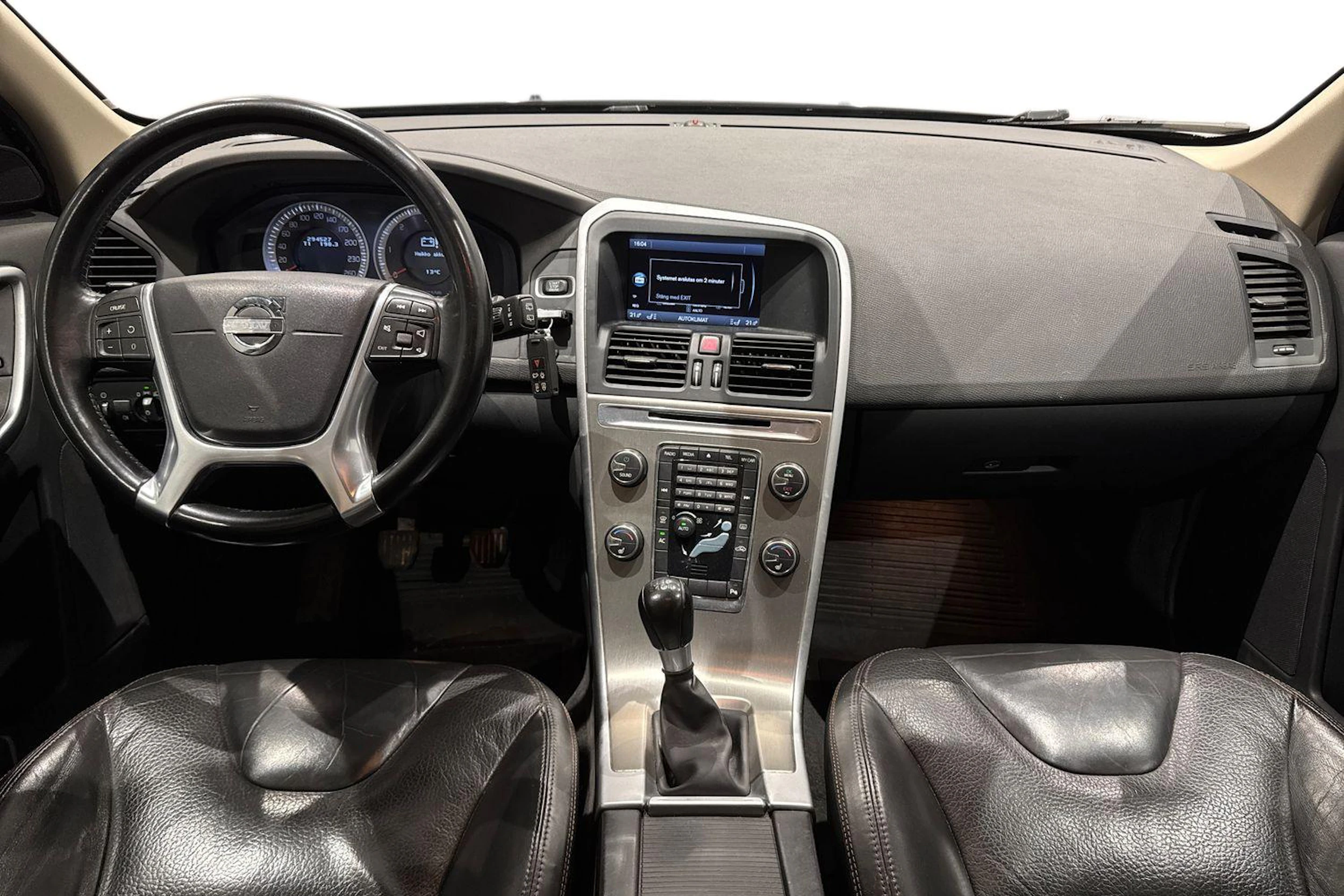 musta Volvo XC60 2011 kuva 9.