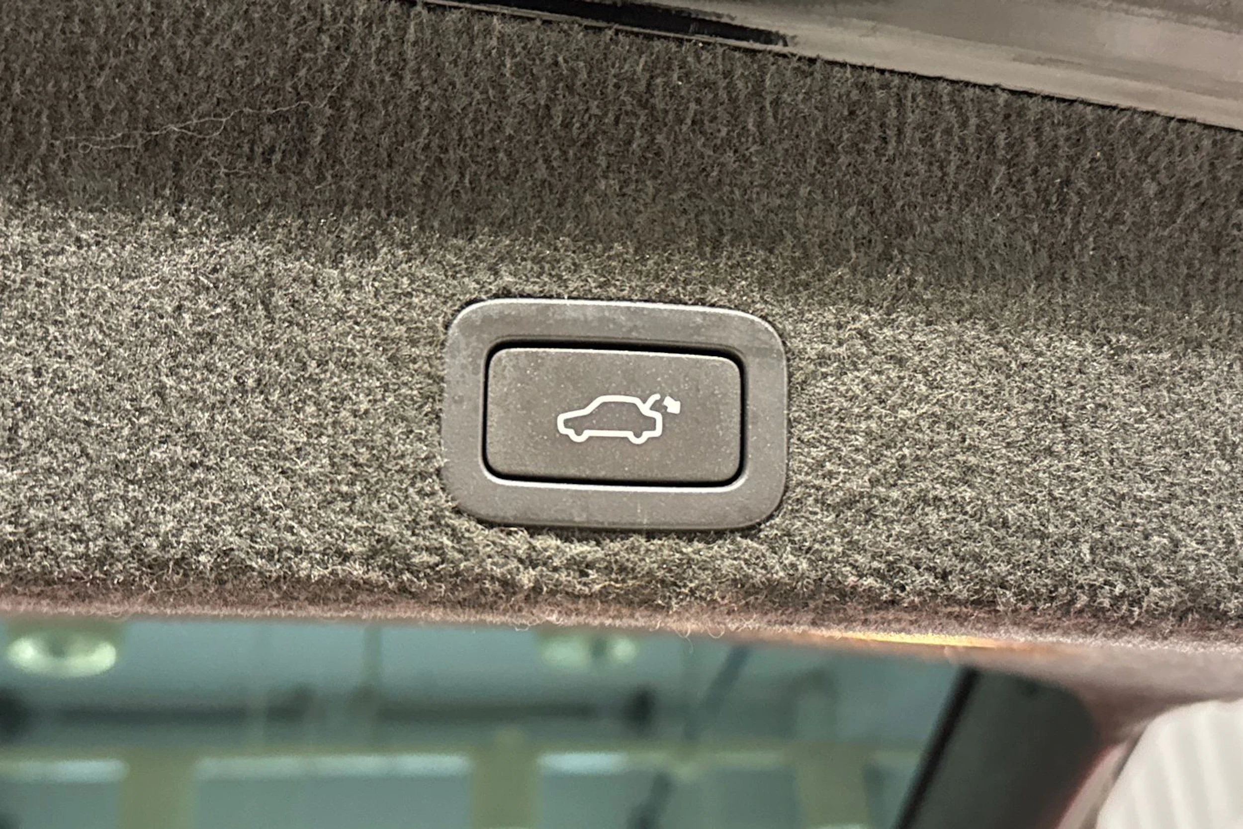 musta Volvo XC60 2011 kuva 17.