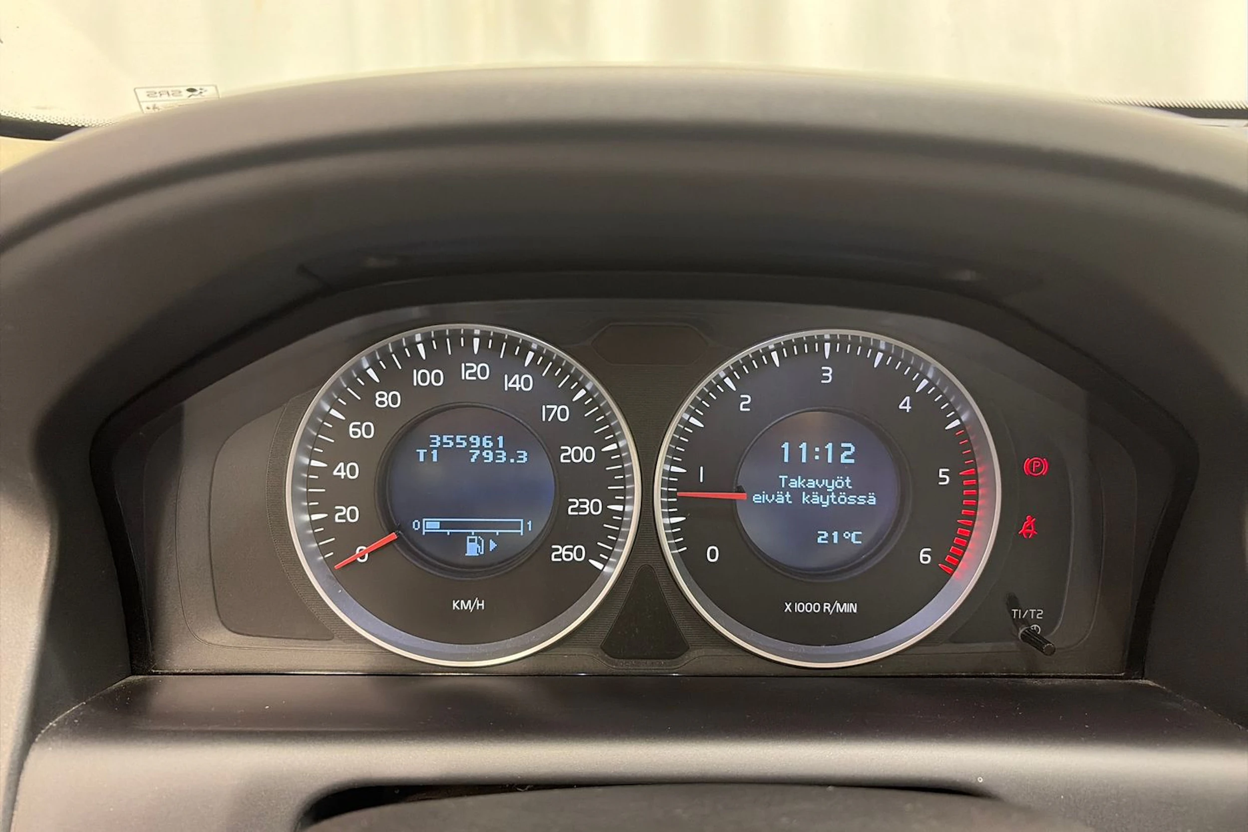 Musta Volvo XC60 2012 kuva 14.