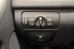 Musta Volvo XC60 2012 kuva 22.