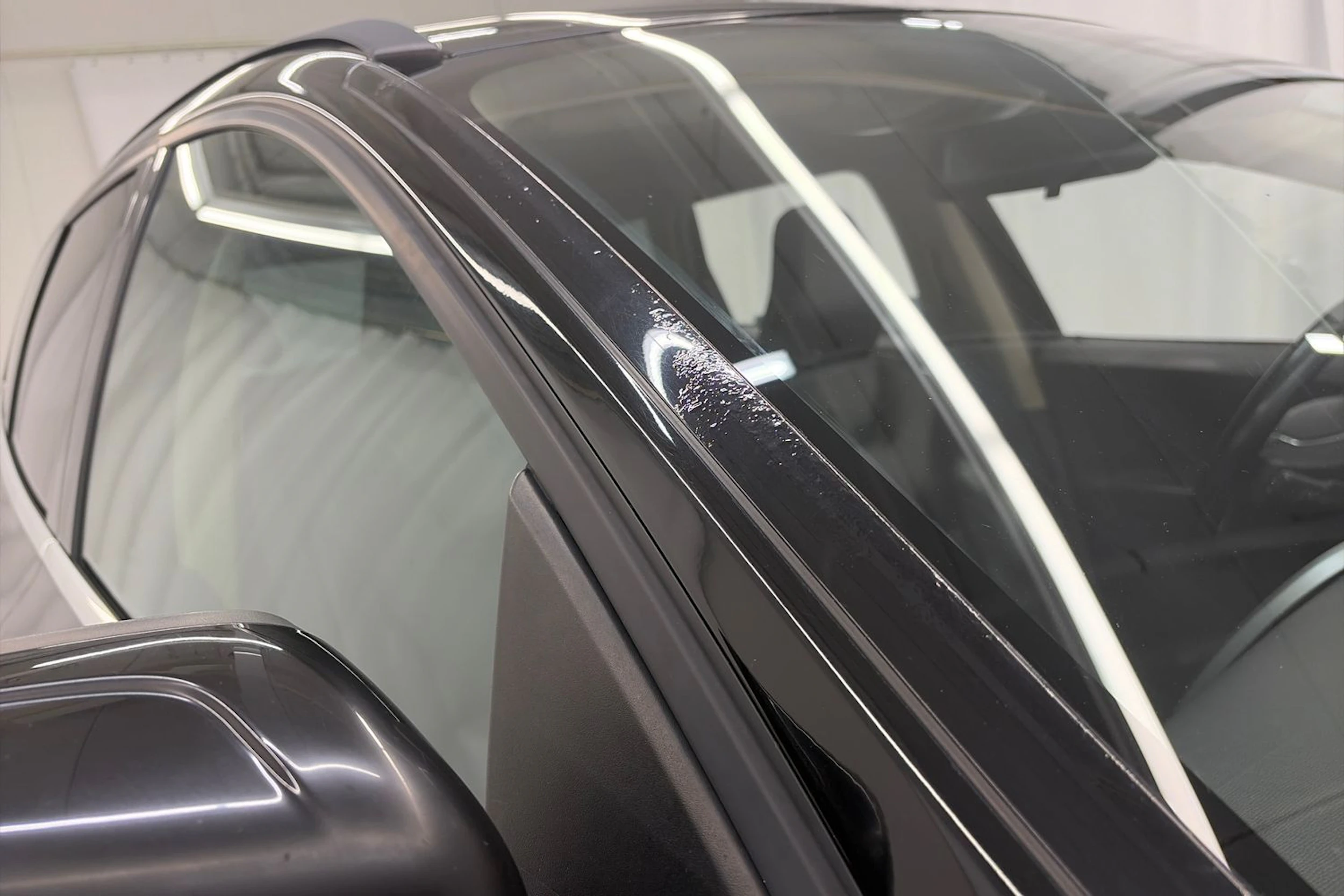 Musta Volvo XC60 2012 kuva 30.