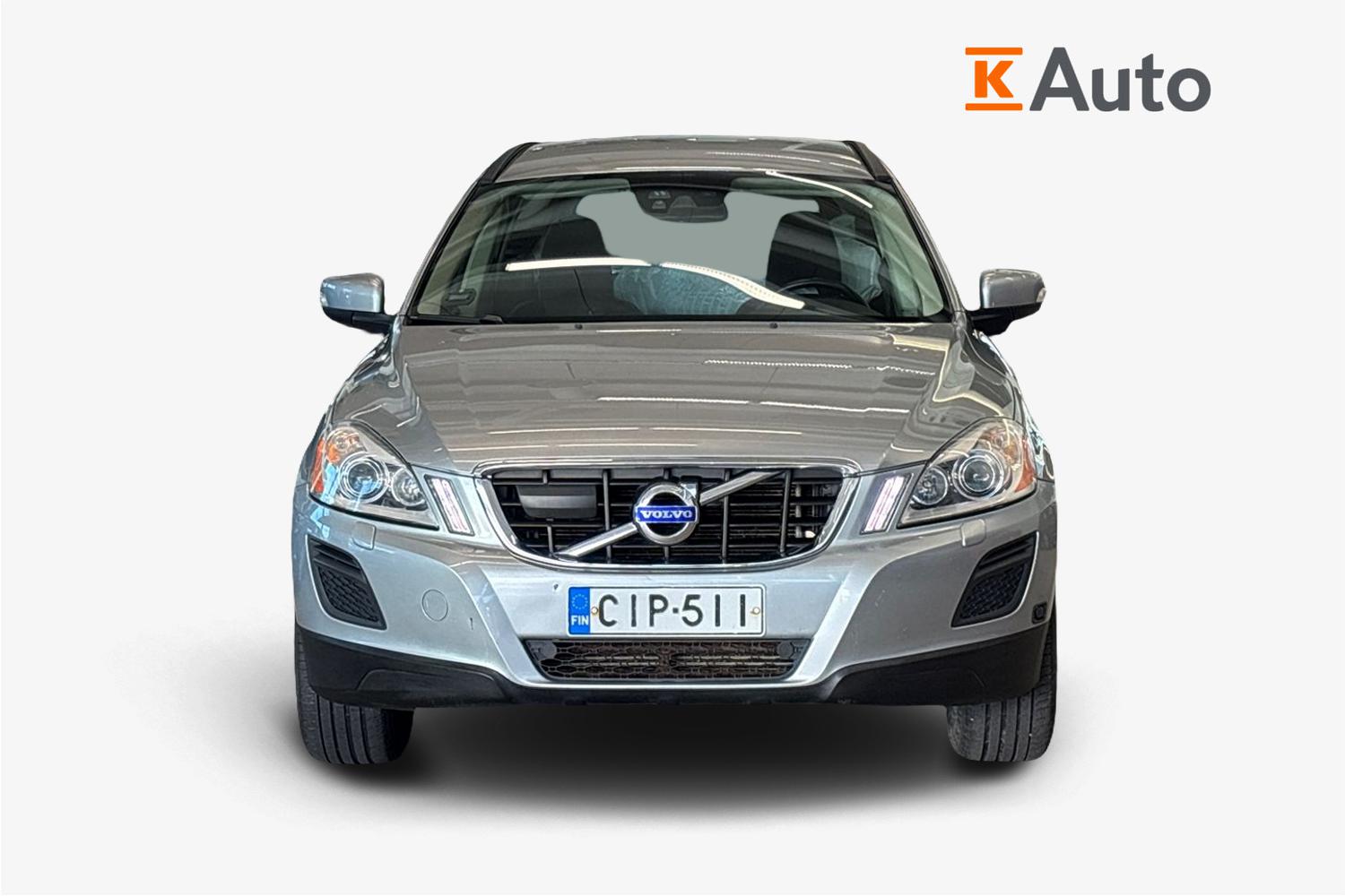 Volvo XC60 D3 AWD Momentum aut 2012, kuva 4/39