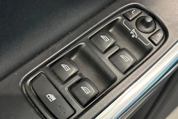 harmaa Volvo XC60 2012 kuva 17.
