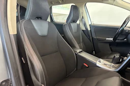harmaa Volvo XC60 2012 kuva 39.