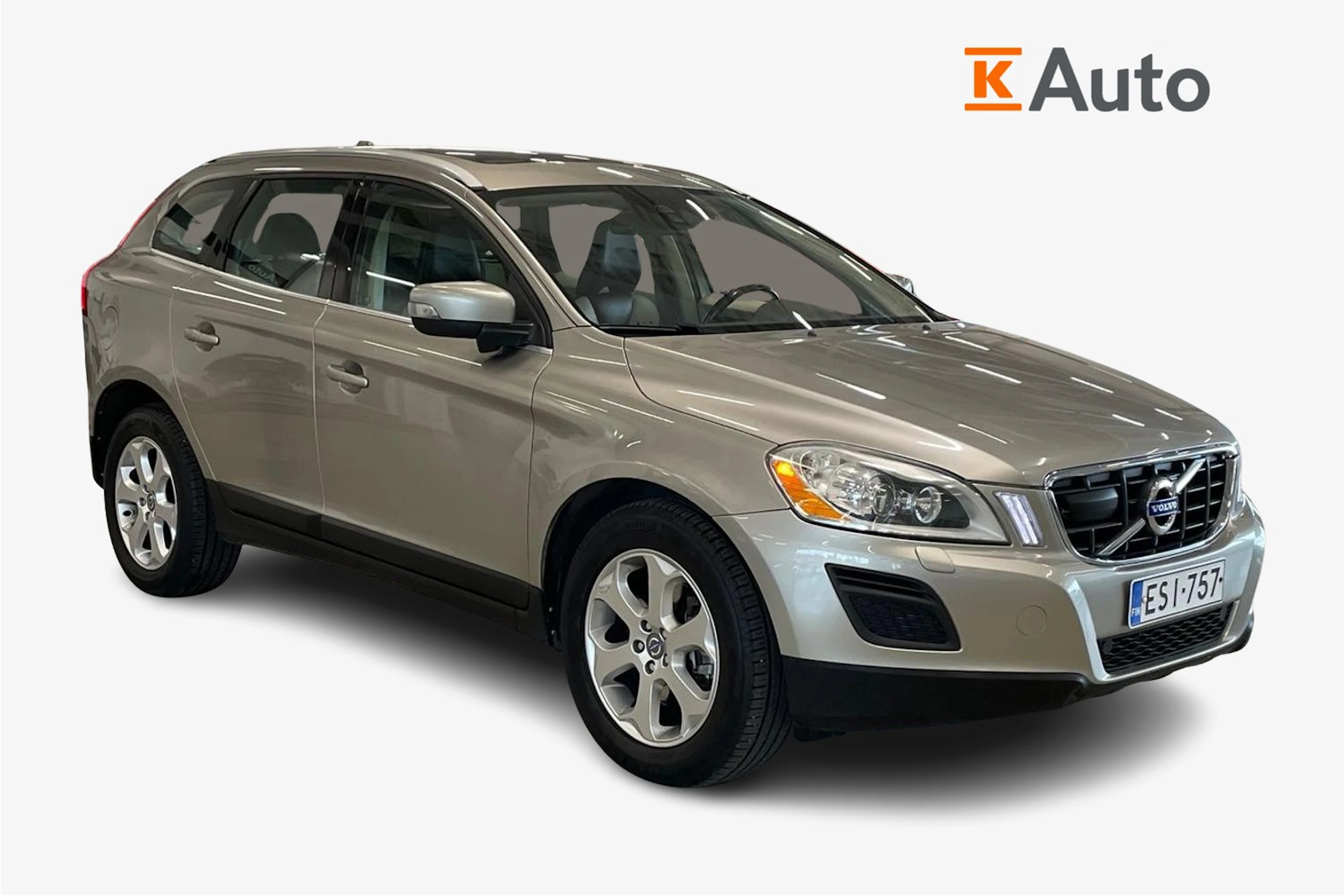 ruskea (beige) Volvo XC60 2012 kuva 1.