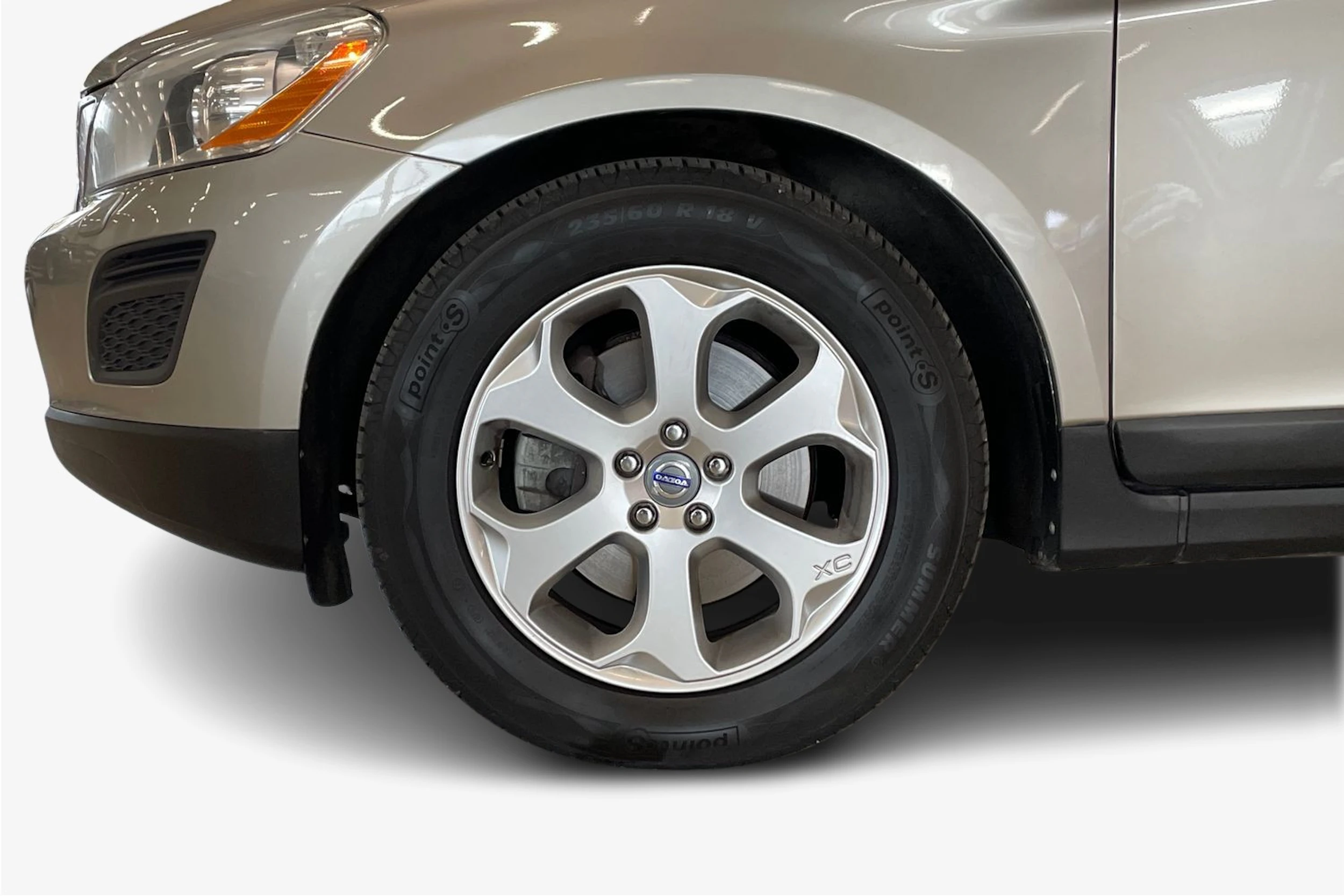 ruskea (beige) Volvo XC60 2012 kuva 9.